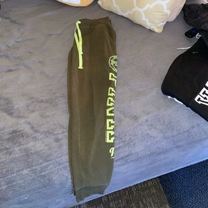 PINK VS army green joggers (xs)